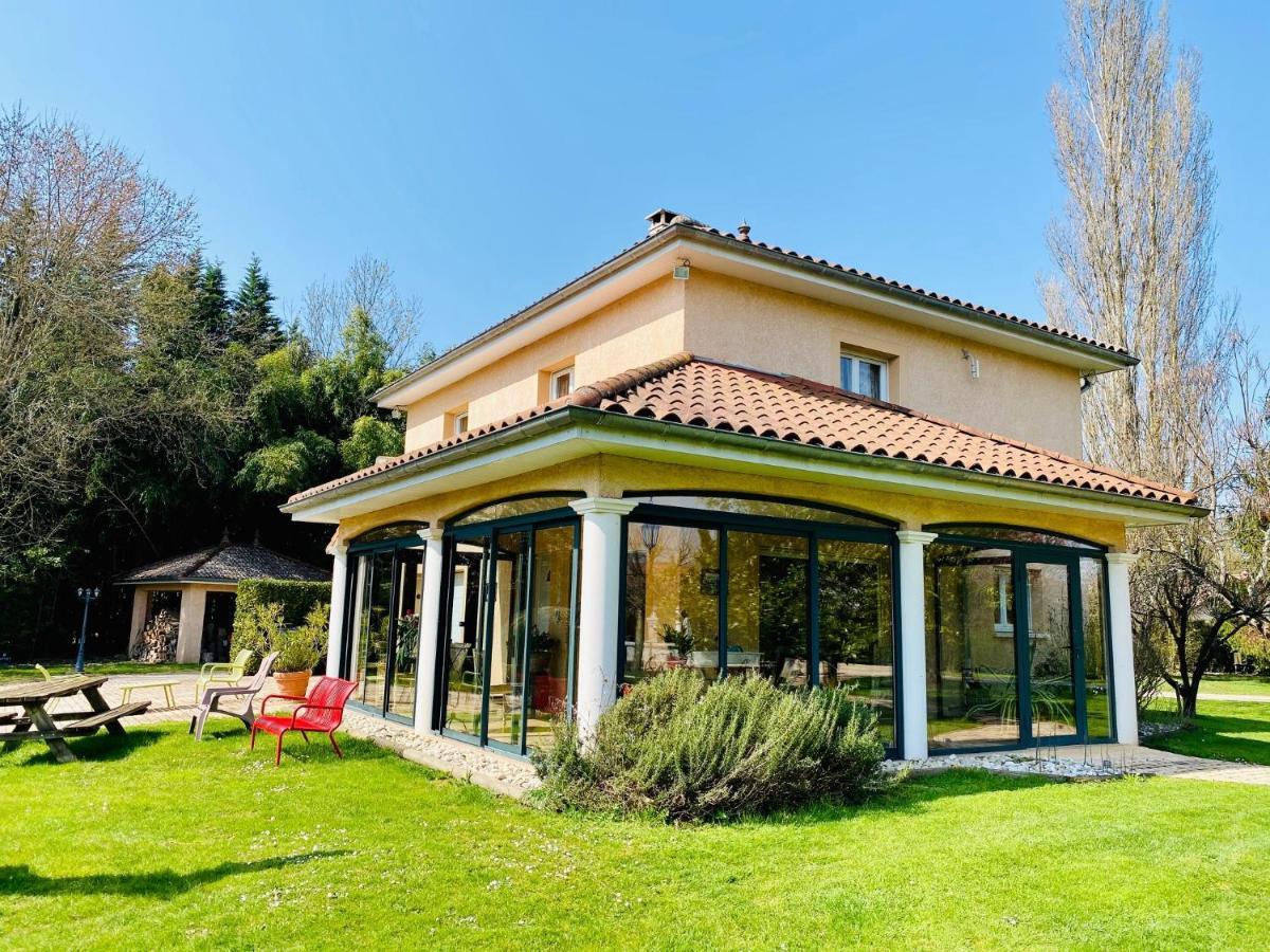 Les Villas Du Domaine De Suzel Vignieu Exterior photo