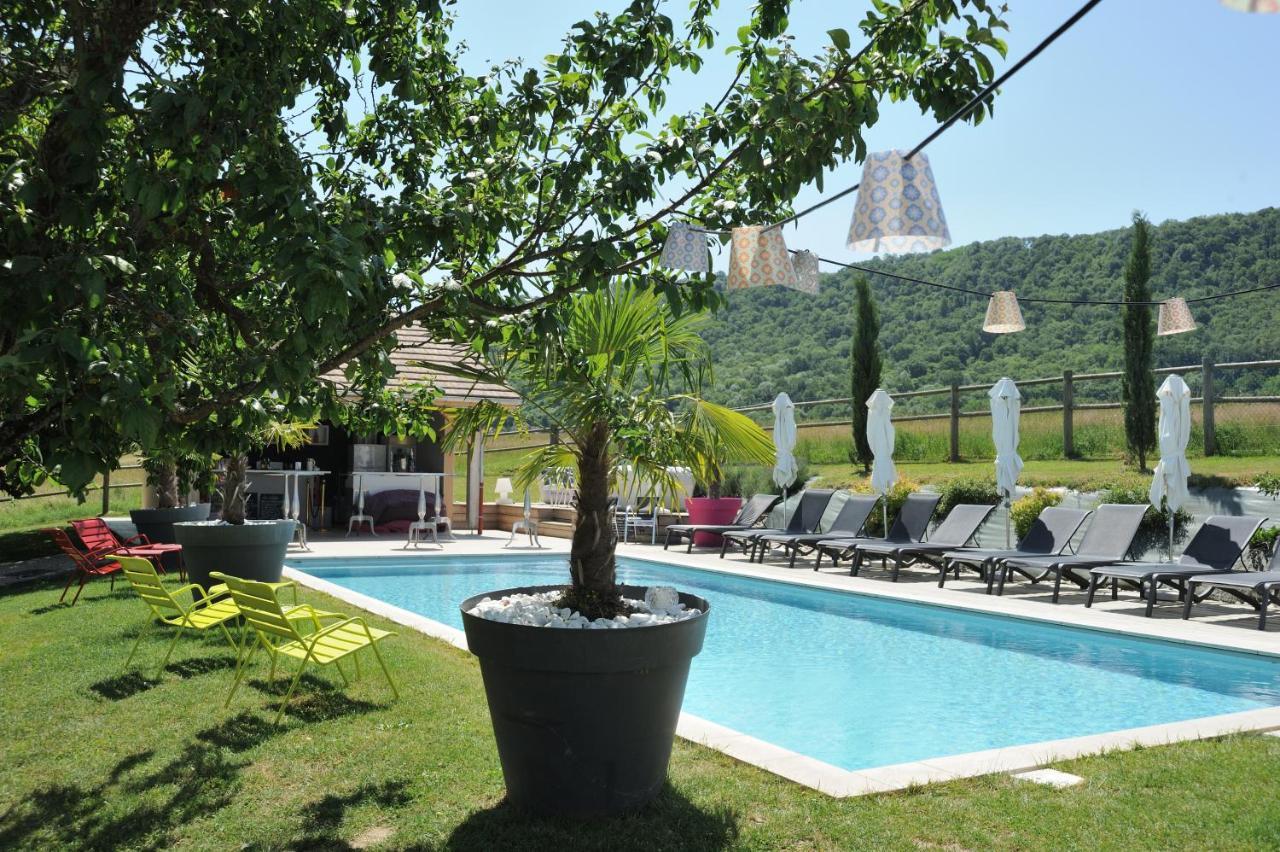 Les Villas Du Domaine De Suzel Vignieu Exterior photo