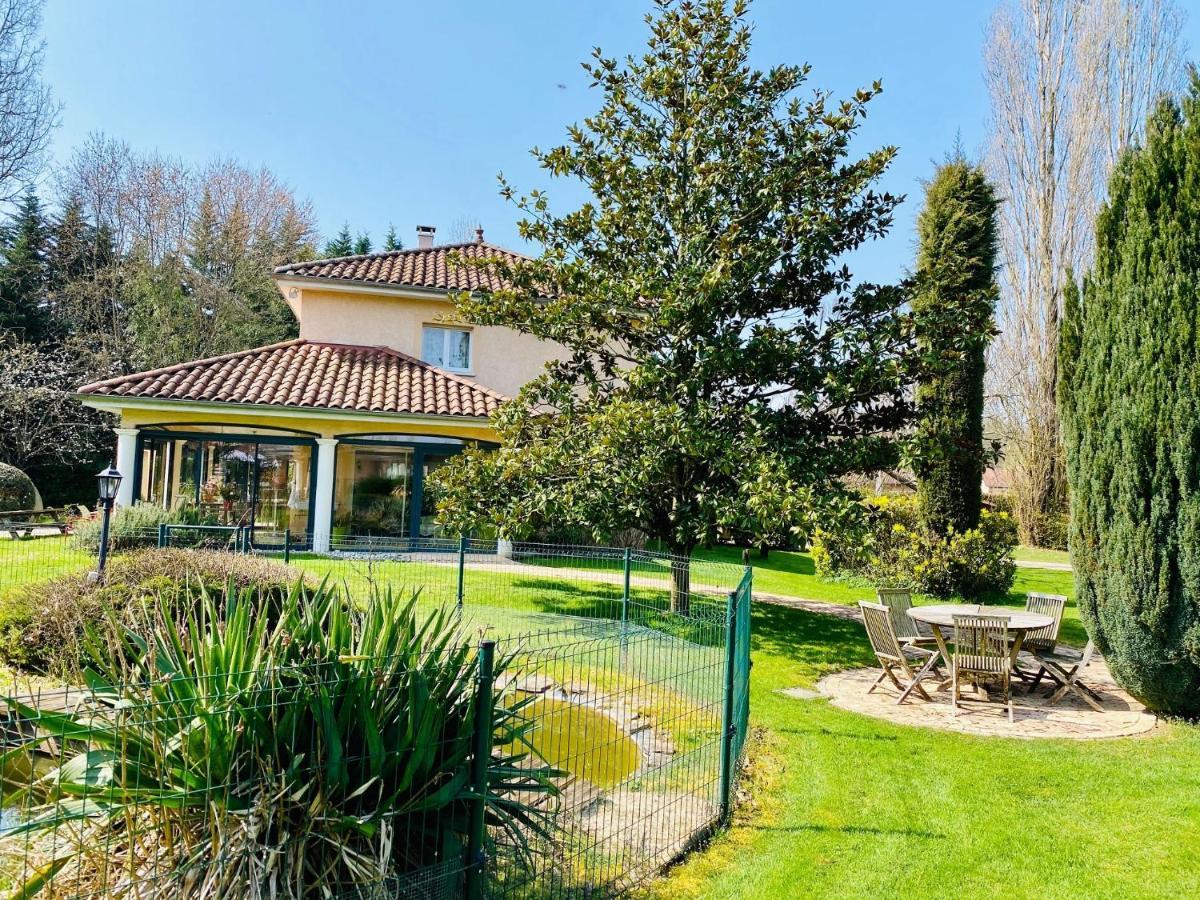 Les Villas Du Domaine De Suzel Vignieu Exterior photo