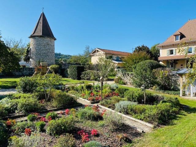 Les Villas Du Domaine De Suzel Vignieu Exterior photo